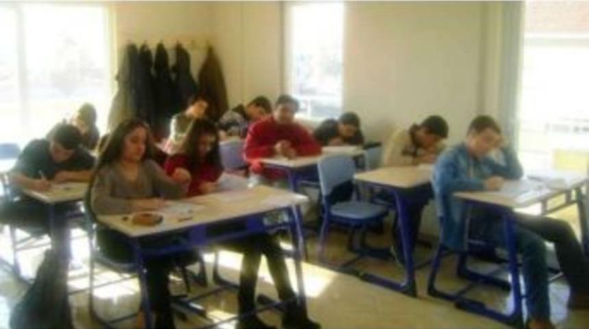 Uğur Tanı Sınavı&rsquo;na İlgi B&uuml;y&uuml;k Oldu