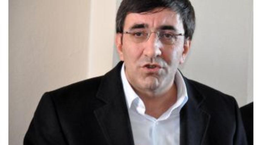 Bakan Yılmaz: Kimi Faydalı G&ouml;r&uuml;yorsanız Ona Destek Verin