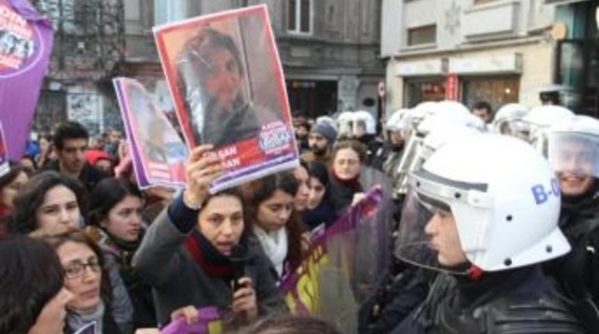 Kadın Cinayetleri Protestosuna Kalkanlı M&uuml;dahale