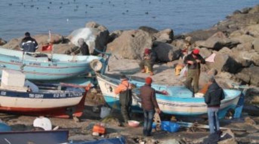 K&uuml;&ccedil;&uuml;k Balık&ccedil;ılar Dertli