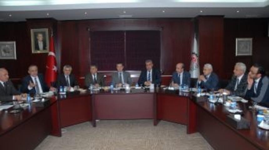 Suriyeli M&uuml;lteciler I&ccedil;in Bir Araya Geldiler: Gaziantep&rsquo;in Y&uuml;k&uuml;n&uuml; Hafifletin