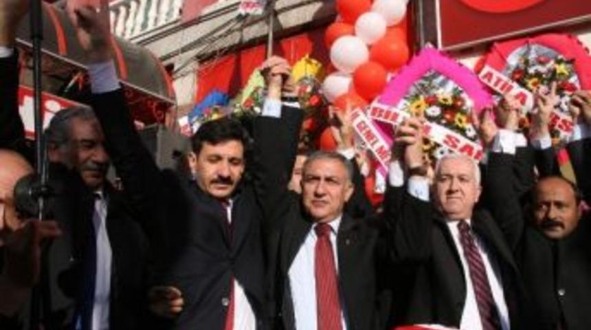 Mhp Yozgat Belediye Başkan Adayı Uğur Bektaş Se&ccedil;im B&uuml;rosunu Hizmete A&ccedil;tı