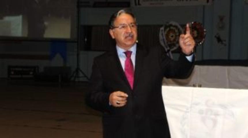 Karataş, Mekke'nin Fethi Konulu Konferans Verdi