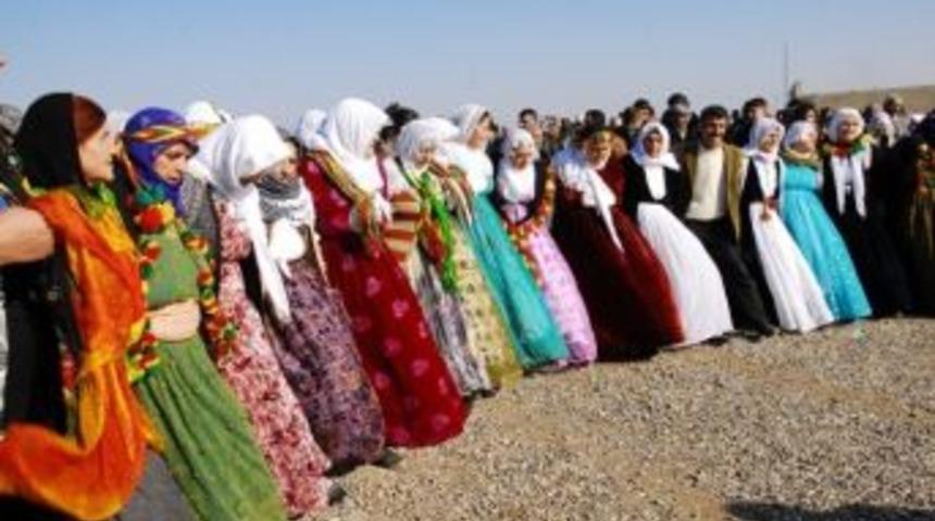 Tahliye Olan Bdp'li Milletvekillerine Cizre&rsquo;de Coşkulu Karşılama