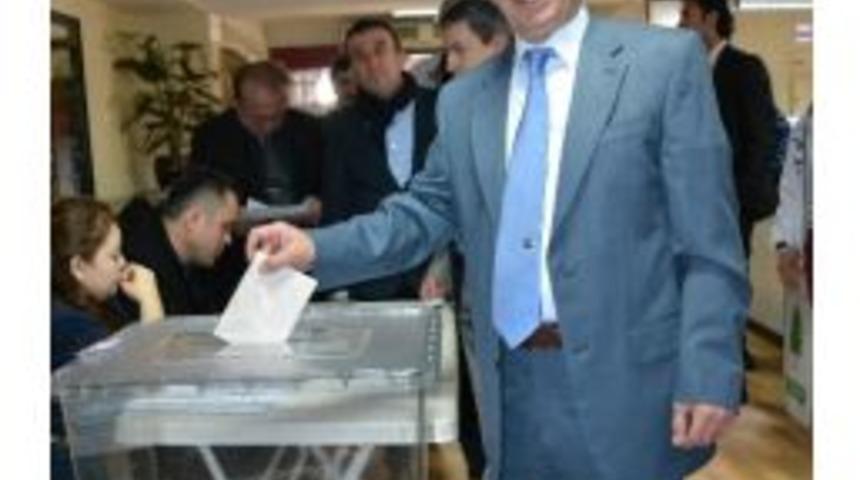 Şekerciler Ve Pastacılar Odası Başkanı Demirdak G&uuml;ven Tazeledi