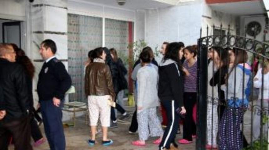 Kız &Ouml;ğrenci Yurdunda Yangın &Ccedil;ıktı