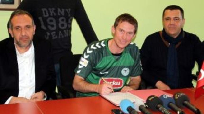 Torku Konyaspor&rsquo;da Hleb İmzalayı Attı