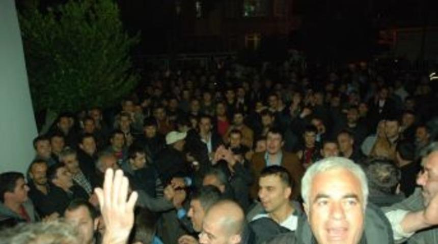 Pazarcılar Odası&rsquo;ndan Miting Gibi Genel Kurul
