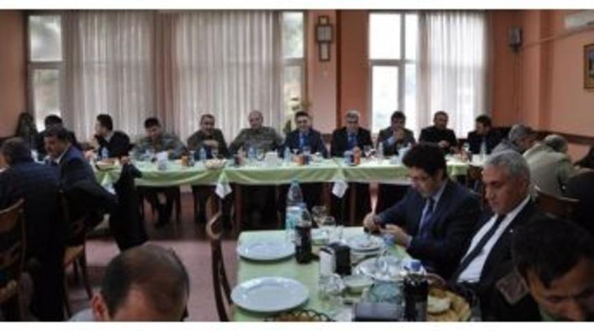 Sağlık M&uuml;d&uuml;r&uuml;ne Veda Yemeği