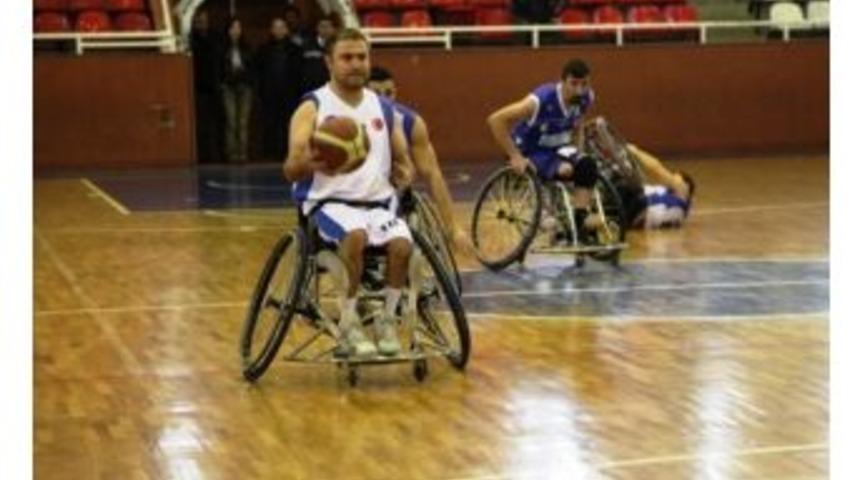 Engelli Basket&ccedil;iler Lideri Deviremedi