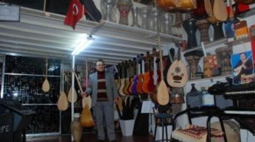 Bozlak Şehrinde Saz Ustası Yok