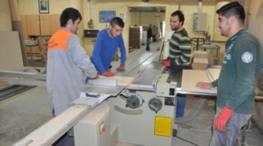 İneg&ouml;l'den 300 Milyon Dolarlık Mobilya İhracatı