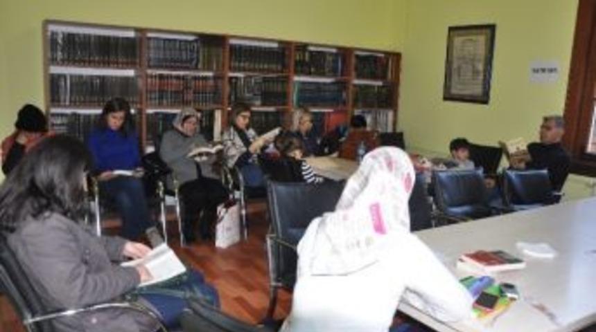 &ldquo;kitap Okuma Tiryakiliği&rdquo;