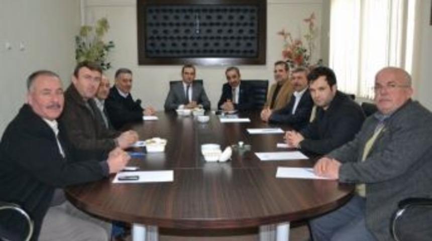 Başkan Yarımca&rsquo;dan Meclis &Uuml;yelerine İncir İkramı