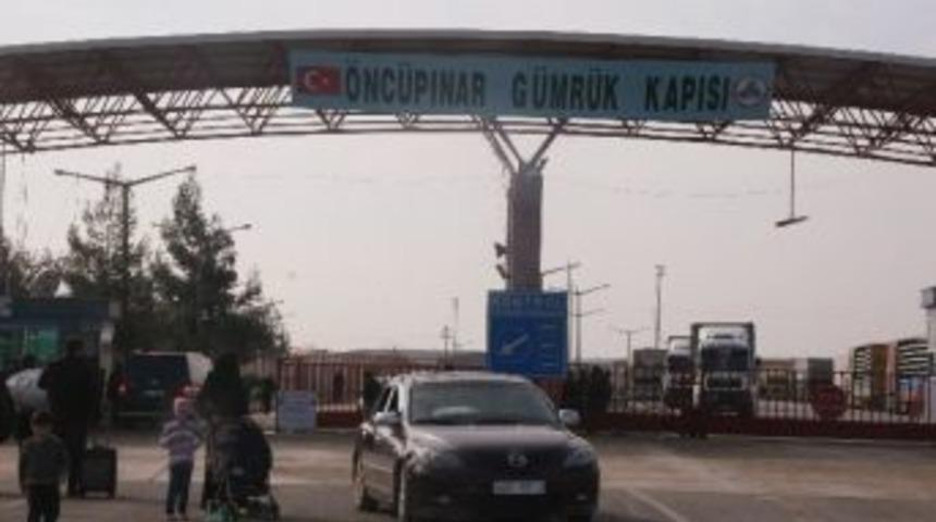 Aralık Ayında &Ouml;nc&uuml;pınar'dan 60 Bin 984 Suriyeli Giriş-&ccedil;ıkış Yaptı