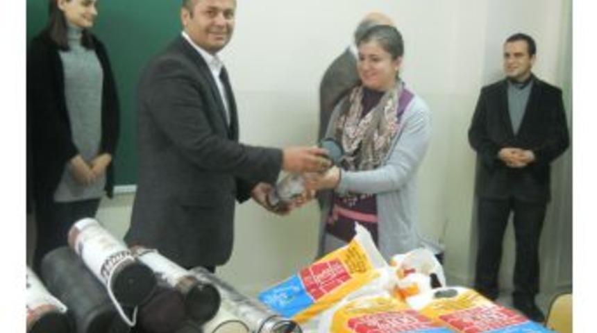 YUNUSDER&rsquo;den Han&rsquo;daki Okullara Spor Malzemesi Desteği