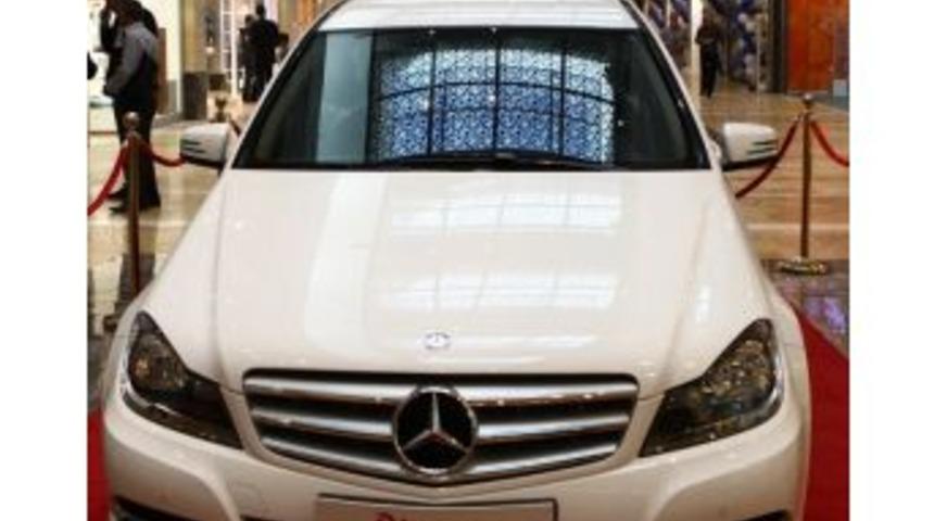 Şanlıurfa Piazza&rsquo;nın Mercedesi Sahibini Buluyor