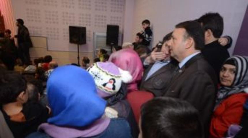 Kartepe&rsquo;de &Ccedil;ocuklar Tiyatro İle Buluşturuluyor