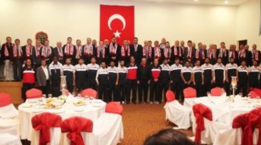 Balıkesirspor&rsquo;a Destek İ&ccedil;in Toplandılar