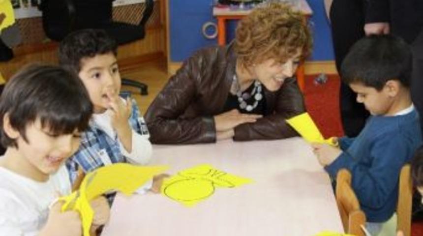 Deneri, Ortak&ouml;y&rsquo;de Okulları İnceledi