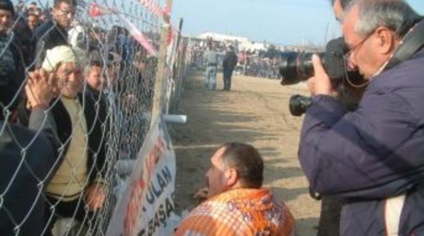 Fotoğraf Sanat&ccedil;ıları Deve G&uuml;reşinde