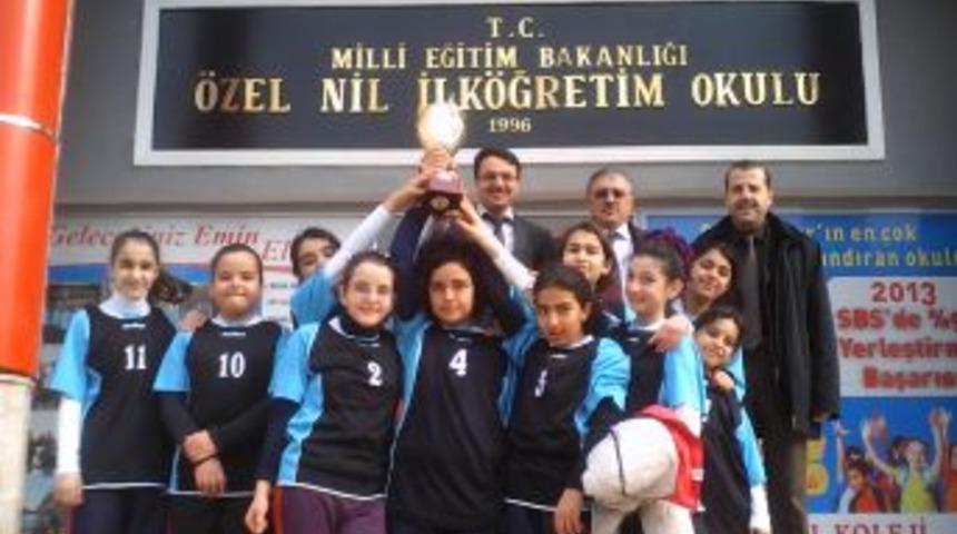 Nil Koleji&rsquo;nin K&uuml;&ccedil;&uuml;k Sporcularından B&uuml;y&uuml;k Başarı
