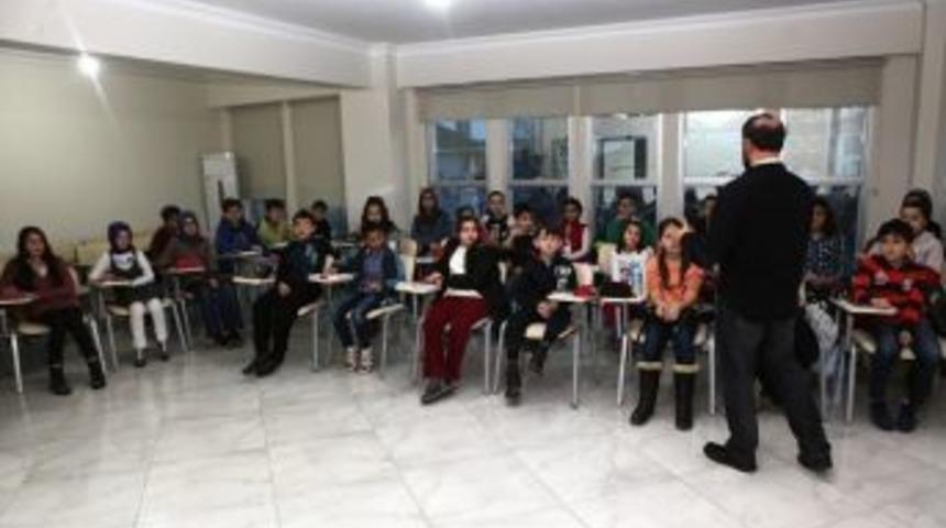 Geleceğin Yazarları Yetişiyor