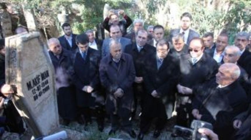 Akif İnan Mezarı Başında Anıldı