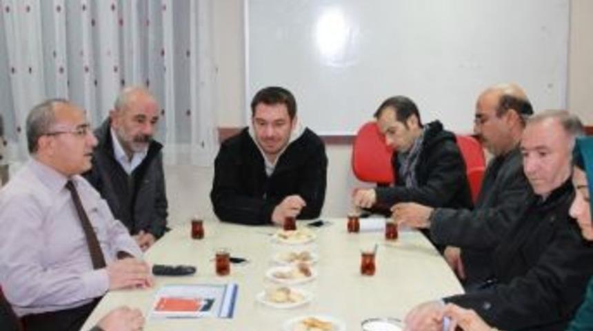 Gen&ccedil;lik Merkezinde Değerlendirme Toplantısı Yapıldı