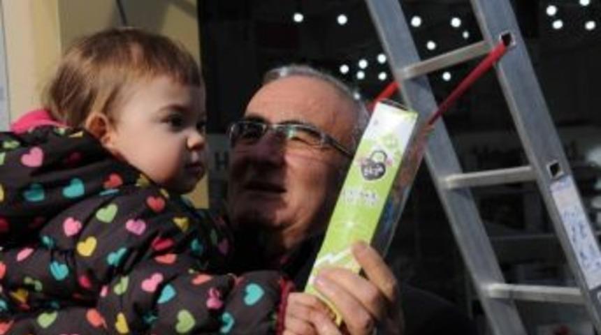 Başkan Yılmaz, &Ccedil;iftlik Esnafını Ziyaret Etti