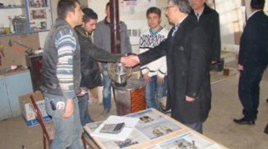 Ak Parti Yozgat Belediye Başkan Adayı Kazım Arslan Esnafı Ziyaret Etti