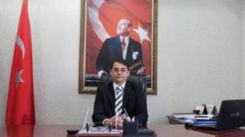 Karako&ccedil;an Kaymakamı Atasoy, 'vali Celalettin T&uuml;fek&ccedil;i Meslek &Ouml;d&uuml;l&uuml;'ne Layık G&ouml;r&uuml;ld&uuml;