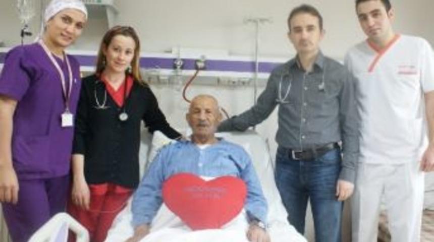 Doktoruyla Sohbet Ederek By Pass Oldu