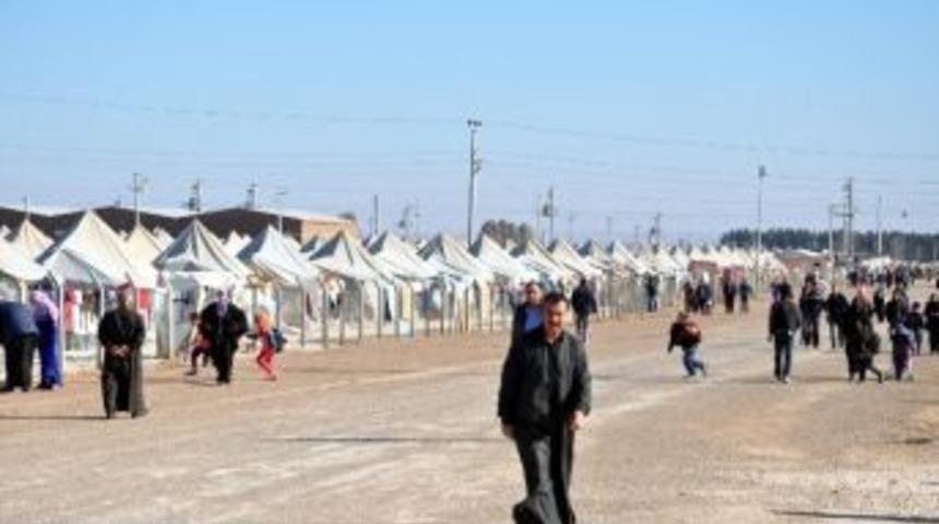 &Ccedil;adır Kentte M&uuml;ltecilere 30 Bin İ&ccedil; Giyim Dağıtımına Başlanıldı