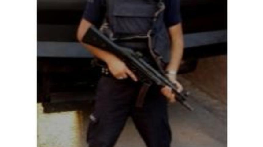 İzmir&rsquo;de Polis Memuru Odasında &Ouml;l&uuml; Bulundu