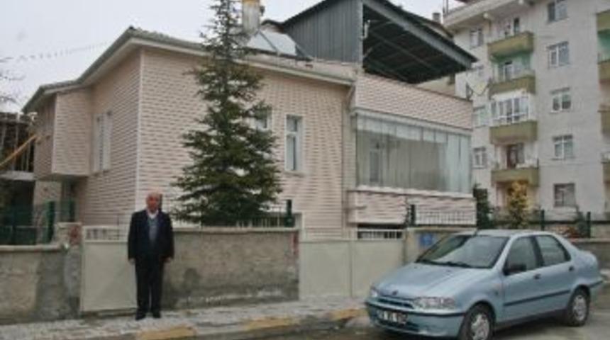 (&ouml;zel Haber) Emekli &Ouml;ğretmen Evini M&uuml;zeye &Ccedil;evirdi