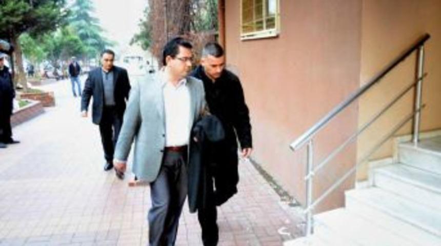 İzmir Merkezli Ihale Operasyonu: 25 G&ouml;zaltı
