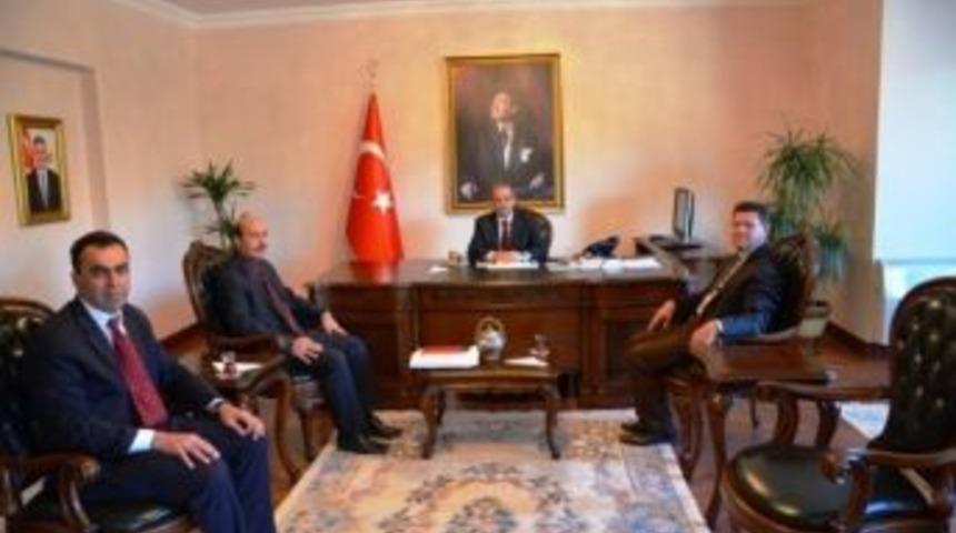 Organik Zeytin &Uuml;reticileri Birliği&rsquo;nden Vali Tapsız&rsquo;a Ziyaret