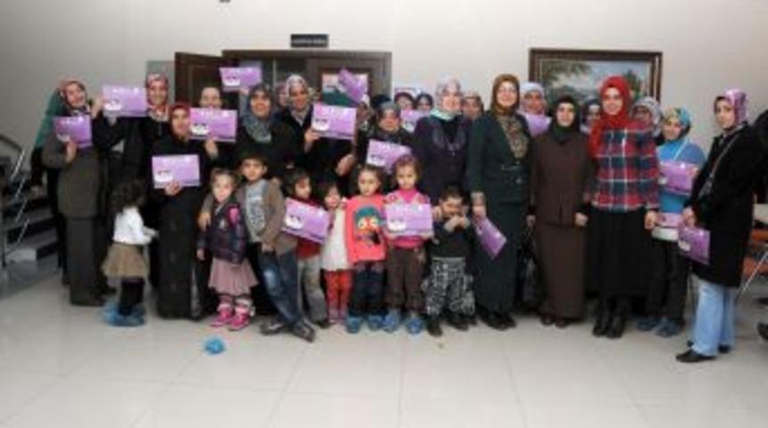 Aile Okulunda Mezuniyet Sevinci