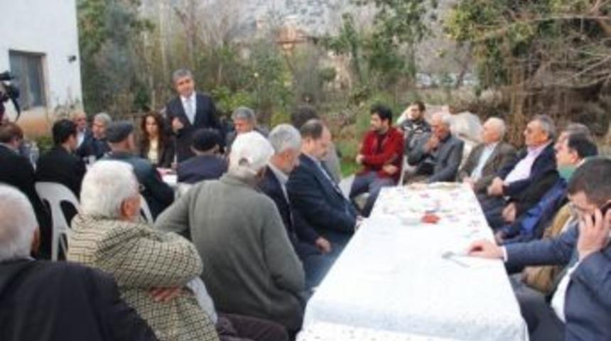 Başkan Tursun Kovanlık K&ouml;y&uuml;&rsquo;n&uuml; Ziyaret Etti