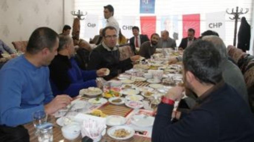 Chp&rsquo;liler Gazetecilerle Bir Araya Geldi