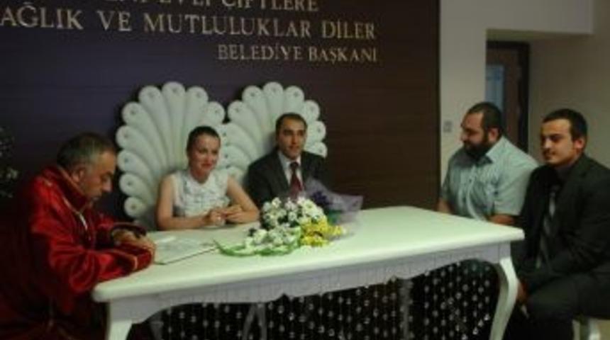 2013 Yılında Erzurum&rsquo;da Bin 180 &Ccedil;ift Evlendi