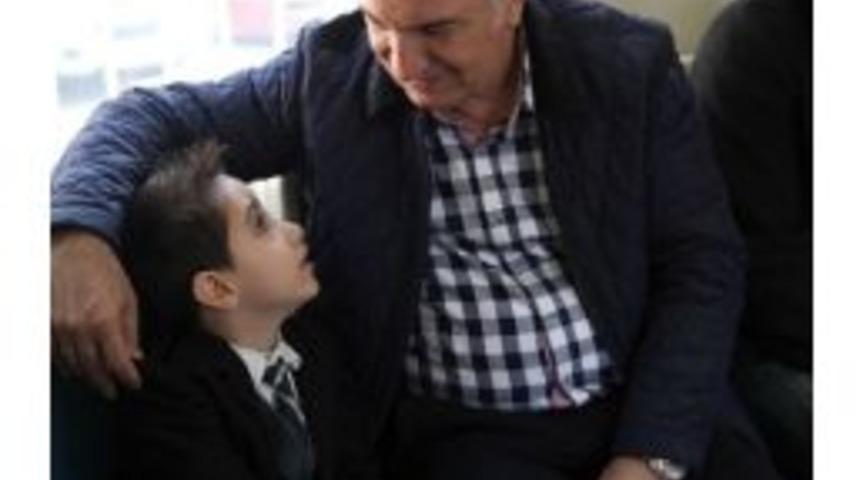 Başkan Durak&rsquo;tan Minik Arda&rsquo;ya Anlamlı S&uuml;rpriz