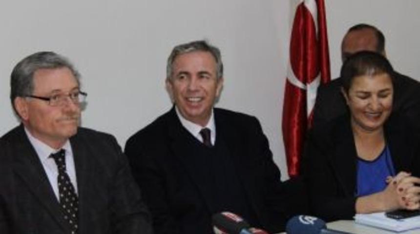 Mansur Yavaş Chp İl &Ouml;rg&uuml;t&uuml;yle Tanıştı