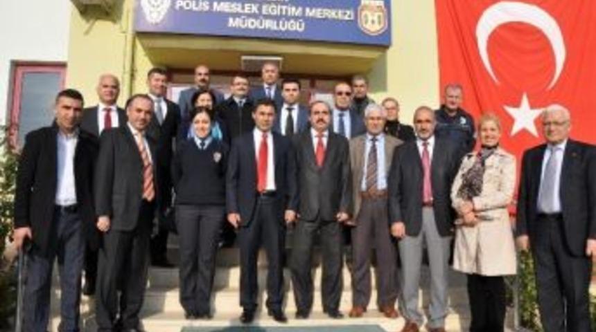 Sever&rsquo;den Belediye Başkanlarına Eleştiri