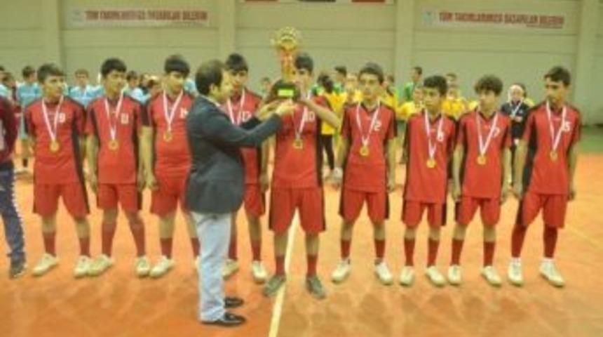 Sason'da Basketbol Turnuvası Sona Erdi
