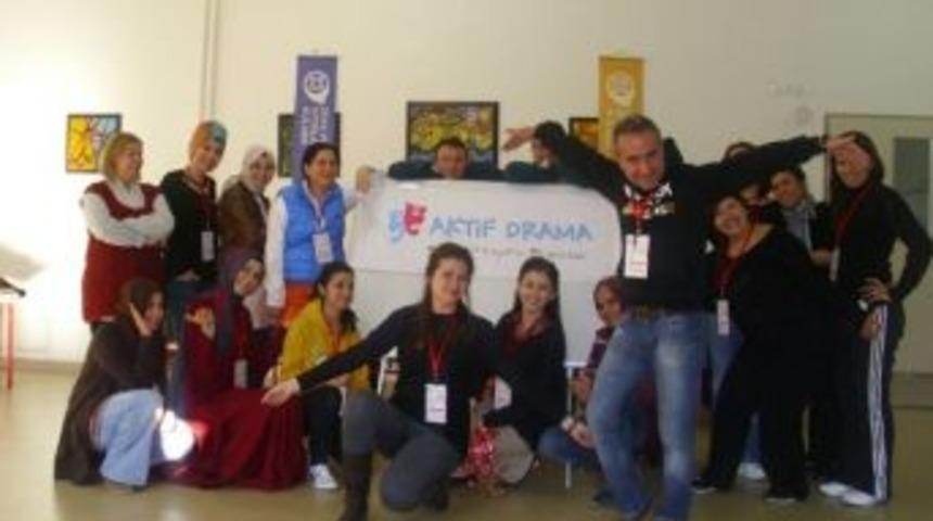Aktif Akademi Erzurum'da Temel Drama Eğitimi D&uuml;zenliyor