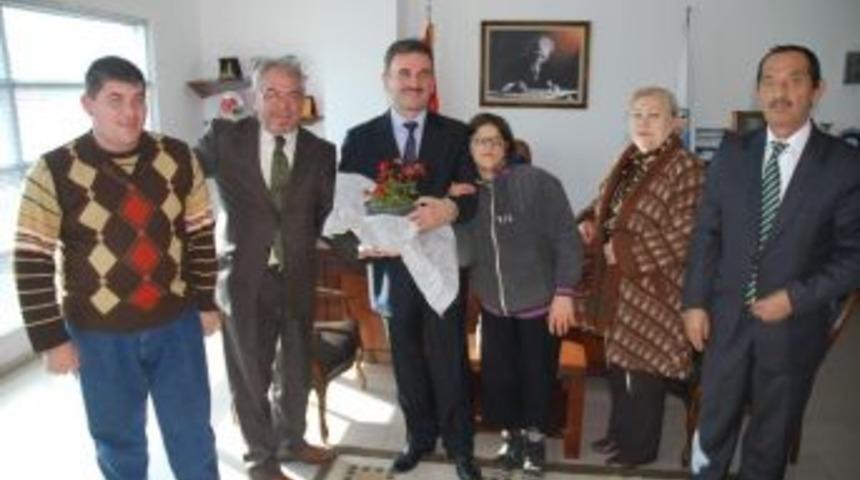 Bursa Zihinsel Engelli &Ccedil;ocukları Koruma Derneği&rsquo;nde Yılmaz&rsquo;a Ziyaret