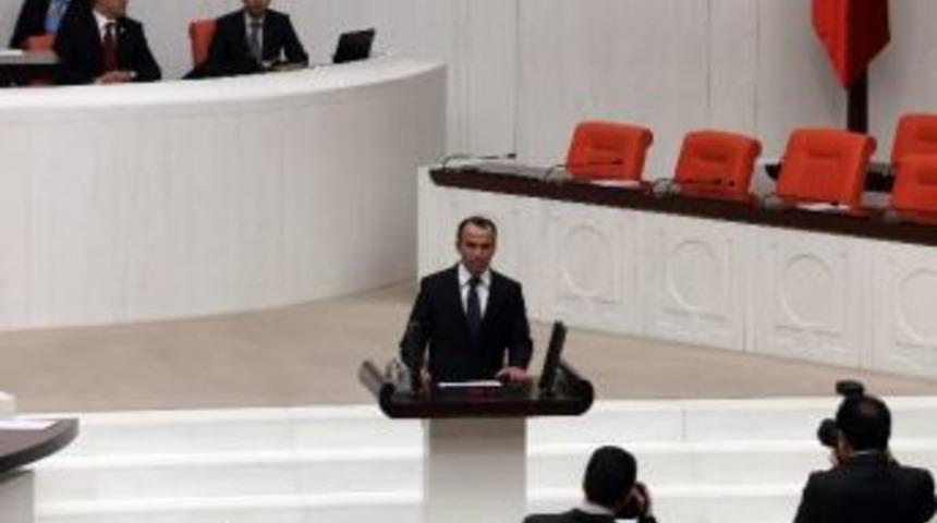 Bağımsız Ve Bdp&rsquo;li Milletvekilleri Genel Kurul&rsquo;da Yemin Etti