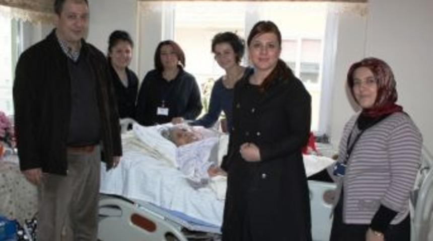 Aksaray'da Hastalara Evinde "ge&ccedil;miş Olsun" Ziyareti